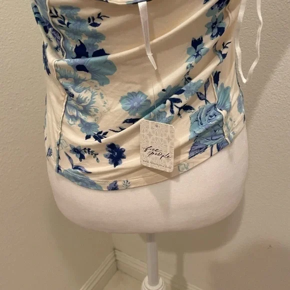 NWT Free People Ivory Toile Combo Floral Butterfly Tank Top Womens​​​​​​​ - Picture 4 of 7